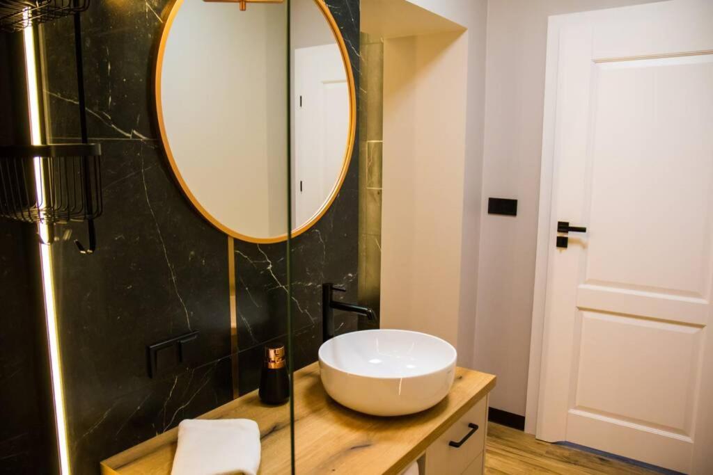 Miedziany By Rentoom Apartment